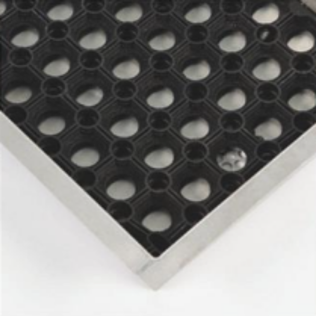 non slip rubber mat for ski locker storage